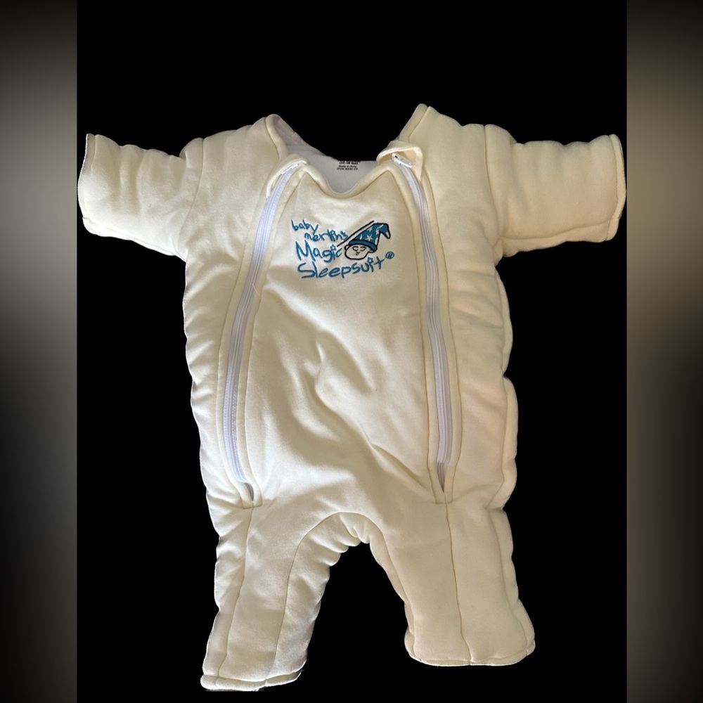 ✨Merlin’s magic✨ sleep suit small (3-6mo)